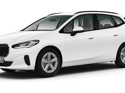 Weiß Gebraucht 2025 BMW 220 Active Tourer Luxury Line Van / Kleinbus | 31.594 € (Guter Preis)