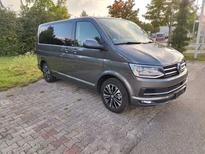 Gebraucht VW Multivan 150 PS (110 kW) 2015 Grau Van / Kleinbus