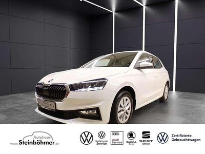 Candyweiß (weiß) Gebraucht 2022 Skoda Fabia Style Limousine | 15.445 € (Fairer Preis)