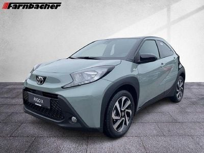 Neu Toyota Aygo X 72 PS (52 kW) 2025 Andere farbe SUV