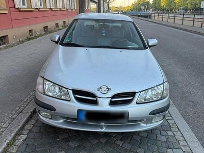 Usata Nissan Almera 90 CV (66 kW) 2001 Argento Utilitaria