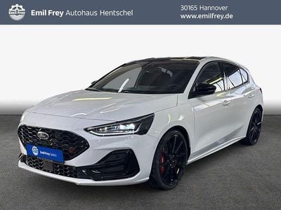 Neu Ford Focus ST 280 PS (205 kW) 2025 Weiß Limousine