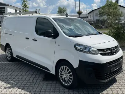 Gebraucht Opel Vivaro 122 PS (89 kW) 2021 Weiß Van / Kleinbus