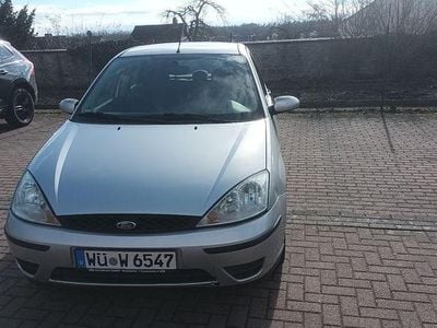 Usata Ford Focus Viva 101 CV (74 kW) 2004 Argento Berlina