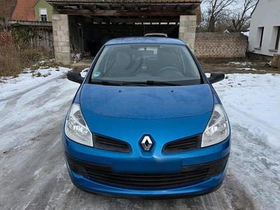 Gebraucht Renault Clio II 75 PS (55 kW) 2005 Blau Kleinwagen