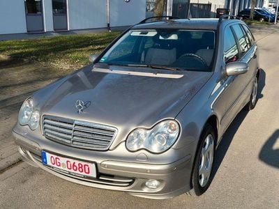 Gebraucht Mercedes C220 150 PS (110 kW) 2007 Silber Kombi