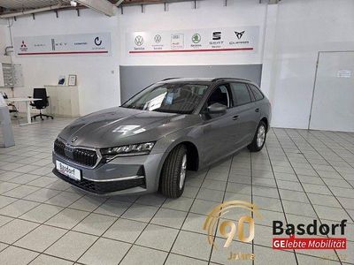 Grau Neu 2025 Skoda Octavia Selection Limousine | 33.290 € (Fairer Preis)