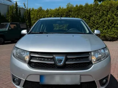 Gebraucht Dacia Sandero 75 PS (55 kW) 2012 Silber Kleinwagen