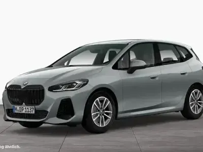 Gebraucht BMW 218 Active Tourer M Sport 136 PS (100 kW) 2024 Skyscraper grau Van / Kleinbus