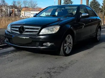 Gebraucht Mercedes C180 Avantgarde 156 PS (114 kW) 2007 Schwarz Limousine