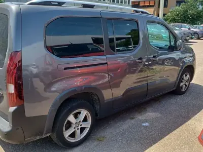Gebraucht Peugeot Rifter Allure 131 PS (96 kW) 2019 Grau Van / Kleinbus