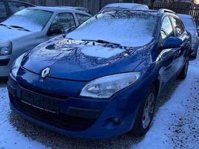 Gebraucht Renault Mégane GrandTour Expression 90 PS (66 kW) 2011 Blau Kombi