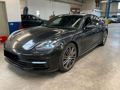 Porsche Panamera 4S