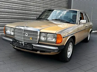 Gebraucht Mercedes E230 136 PS (100 kW) 1983 Gold Limousine
