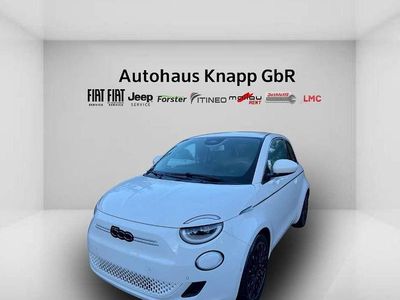 Colore esterno (arktis weiß) Gebraucht 2023 Fiat 500e La Prima Kleinwagen | 26.990 € (Teuer)