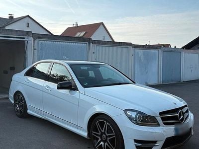 Gebraucht Mercedes C250 AMG line 204 PS (150 kW) 2014 Weiß Limousine