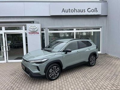 Gebraucht Toyota Corolla Cross 140 PS (102 kW) 2026 Grün SUV