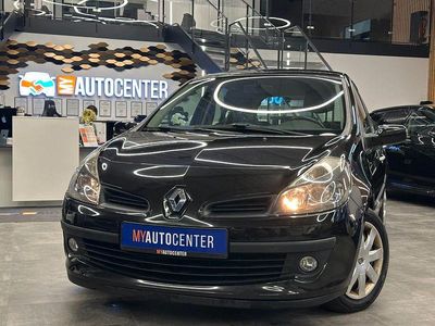 Schwarz Gebraucht 2008 Renault Clio III Dynamique Limousine | 3.290 € (Teuer)