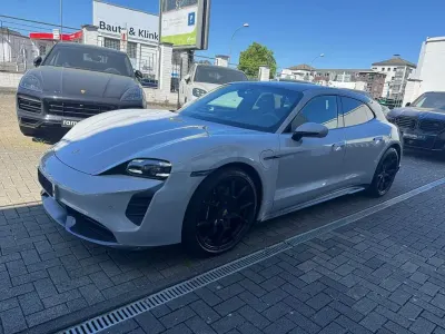 Second-hand Porsche Taycan GTS Sport Turismo 439 kW (598 CP) 2023 Gri Berlinǎ