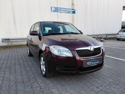 Gebraucht Skoda Fabia Cool Edition 86 PS (63 kW) 2009 Rot Limousine