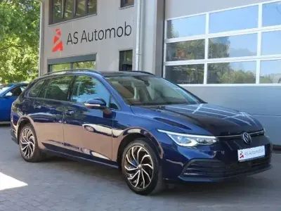 Gebraucht VW Golf VIII Life 150 PS (110 kW) 2022 Blau Kombi