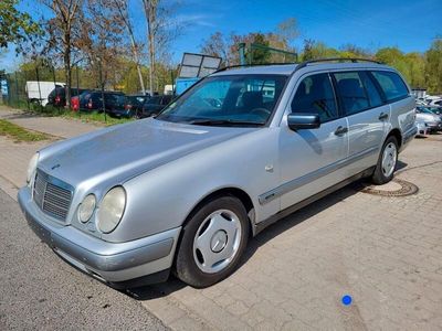 Mercedes E240