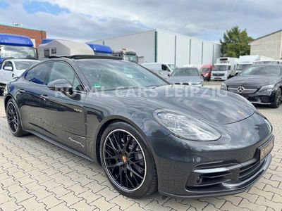Porsche Panamera 4