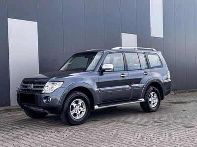 Gebraucht Mitsubishi Pajero Instyle 250 PS (183 kW) 2008 Grau SUV