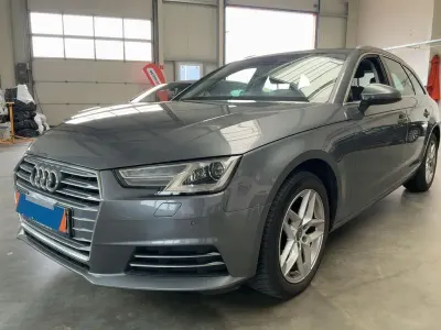 Gebraucht Audi A4 Sport 150 PS (110 kW) 2018 Grau Limousine