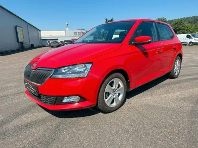 Gebraucht Skoda Fabia Ambition 95 PS (69 kW) 2020 Rot Kleinwagen