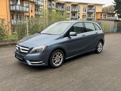 gebraucht Mercedes B200 CDI - AUTOM - NAVI - TEILLEDER -