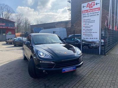 Schwarz metallic Gebraucht 2012 Porsche Cayenne SUV | 23.499 € (Fairer Preis)