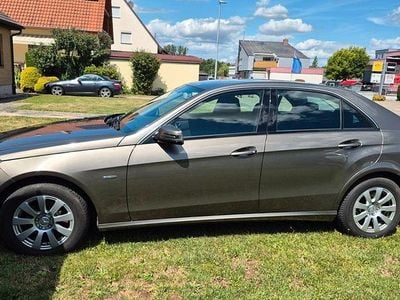 Mercedes E200