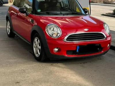 Gebraucht Mini ONE 75 PS (55 kW) 2010 Rot Kleinwagen