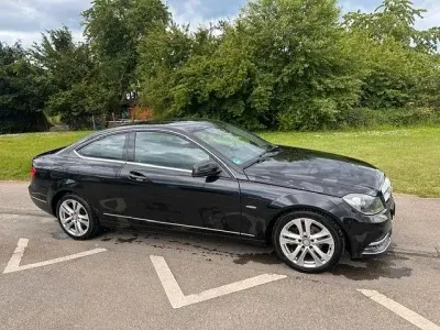Gebraucht Mercedes C180 Edition 1 156 PS (114 kW) 2011 Schwarz Coupé