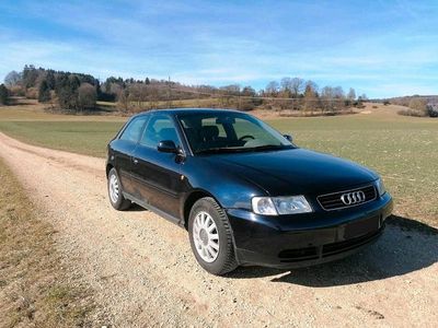 Używany Audi A3 90 KM (66 kW) 1997 Niebieski Hatchback