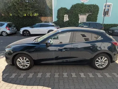 Usata Mazda 3 Exclusive 150 CV (110 kW) 2017 Blu Berlina