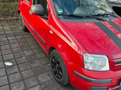 Gebraucht Fiat Panda 60 PS (44 kW) 2009 Rot Kleinwagen