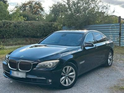 BMW 750