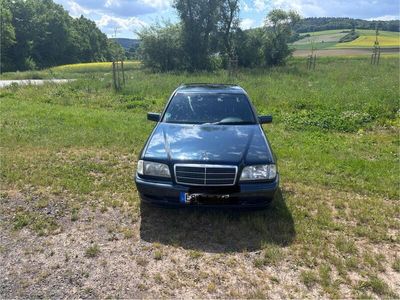 Mercedes C180