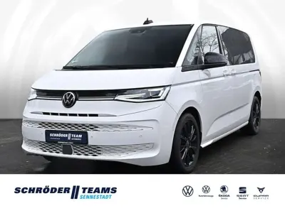 Gebraucht VW Multivan Life 150 PS (110 kW) 2024 Weiß Van / Kleinbus
