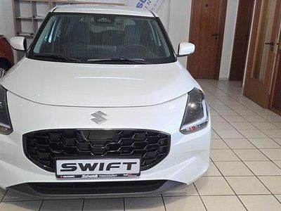 Neu Suzuki Swift Comfort+ 83 PS (61 kW) 2025 Caravan ivory Kleinwagen