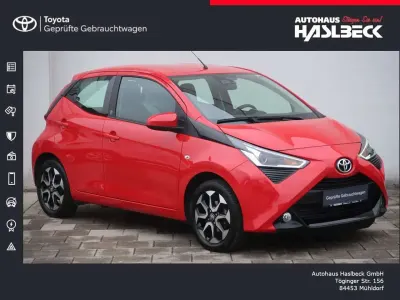Gebraucht Toyota Aygo X-play 72 PS (52 kW) 2021 Rot Kleinwagen