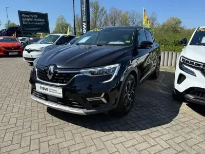 Begagnad Renault Arkana Intens 140 HK (102 kW) 2022 Svart SUV
