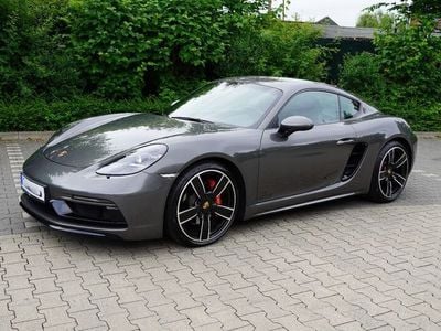 Porsche 718 Cayman