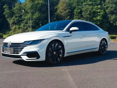 Gebraucht VW Arteon R-line 239 PS (175 kW) 2018 Weiß Kleinwagen