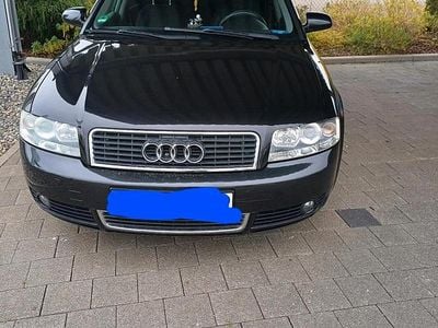 Gebraucht Audi A4 102 PS (75 kW) 2004 Schwarz Kombi