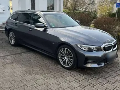 Gebraucht BMW 320 190 PS (139 kW) 2021 Grau Kombi