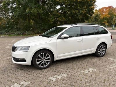 Usado Skoda Octavia Soleil 150 HP (110 kW) 2019 Branco Carrinha