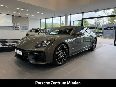 Neu Porsche Panamera GTS 500 PS (367 kW) 2026 Grün Kleinwagen